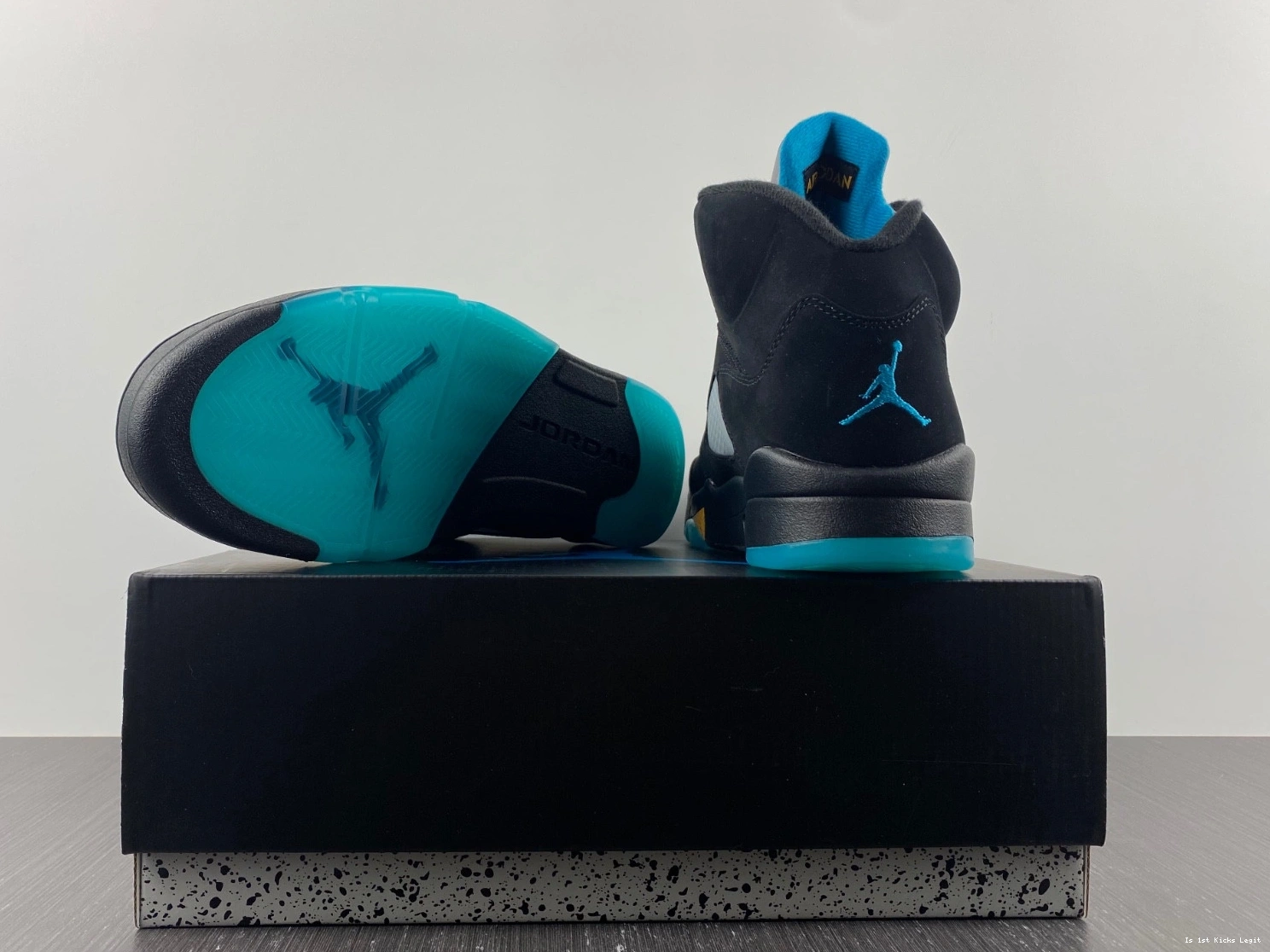 DD0587-047 Air 